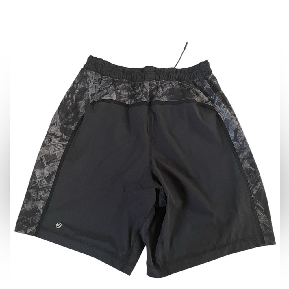 Lululemon Pace Breaker shorts